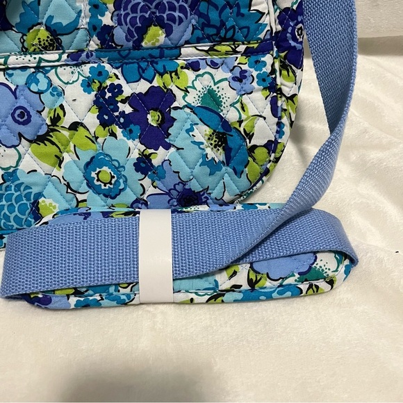 NWT Medium Traveler Bag - Blueberry Blooms​​ - Picture 4 of 5
